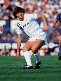 ���x���g�E�}���`�[�j