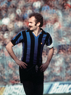 �T���h���E�}�b�c�H�[��