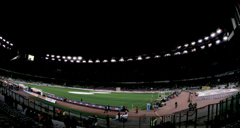 �X�^�f�B�I�E�f�b���E�A���s