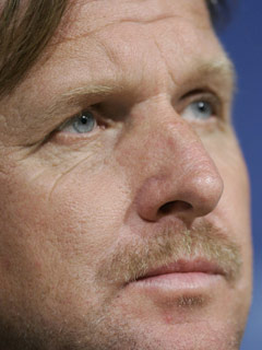 �V���X�^�[�ē�