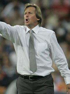 �V���X�^�[�ē�