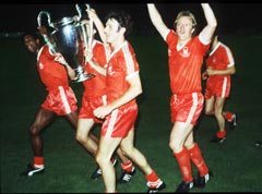 �m�b�e�B���K���E�t�H���X�g