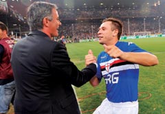 �A���g�j�I�E�J�b�T�[�m