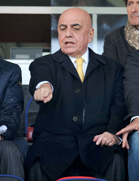 �A�h���A�[�m�E�K�b���A�[�j