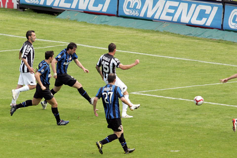 �f�B�G�S�E�~���[�g