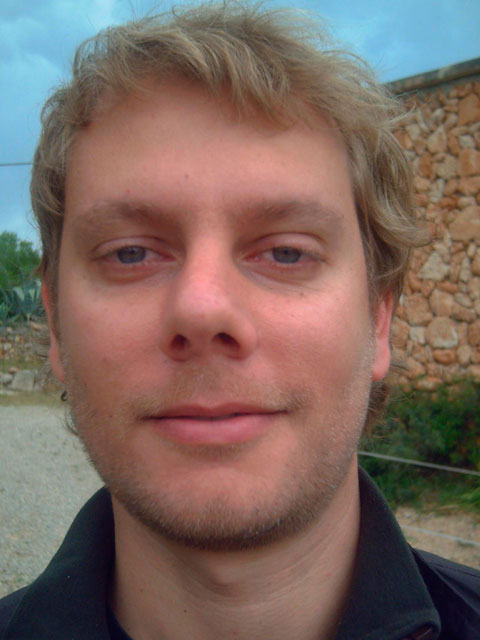 �Z�o�X�e�B�A���E�t�F�X�g