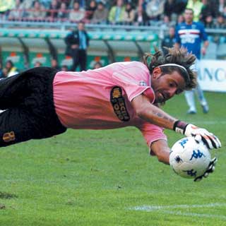 �}���R�E�X�g���[��