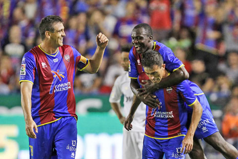 �Z���q�I�E�o�W�F�X�e���X