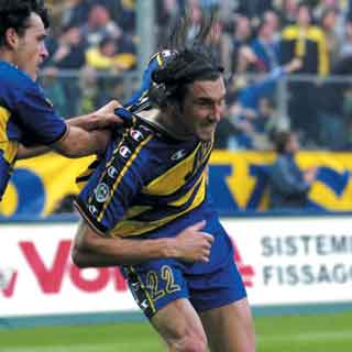 �p���}����