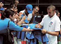 �f���E�s�G��