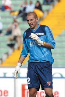 �N���X�e�B�A���E�A�b�r�A�[�e�B