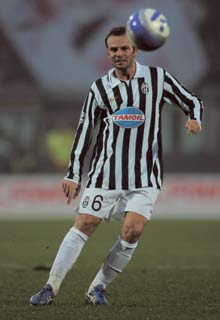 �N���X�e�B�A�[�m�E�U�l�b�e�B