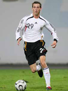 ��N10���A�e�P�����̃O���W�A��ł́A65���Ƀn���P�ƌ��Ńs�b�`�֓o��B���ꂪ�L�O���ׂ���\�f�r���[�ƂȂ���