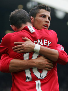 �}���`�F�X�^�[�E���i�C�e�b�h