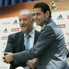 �f���E�{�X�P