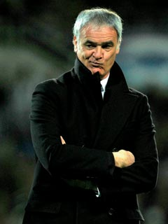 �N���E�f�B�I�E���j�G��