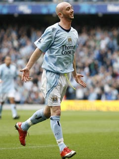 �X�e�B�[�����E�A�C�������h