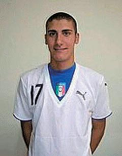 �}���`�F���E�g���b�^