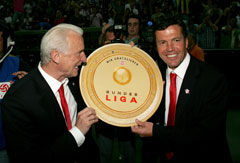 �g���p�b�g�[�j & �}�e�E�X