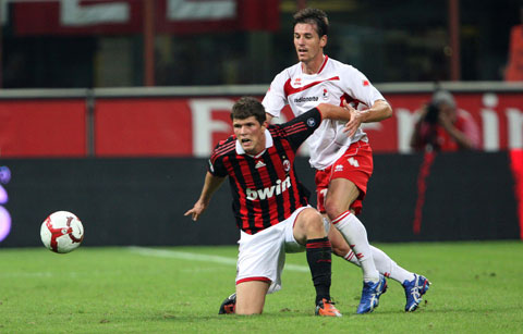 �N���[�X�E�����E�t���e���[��