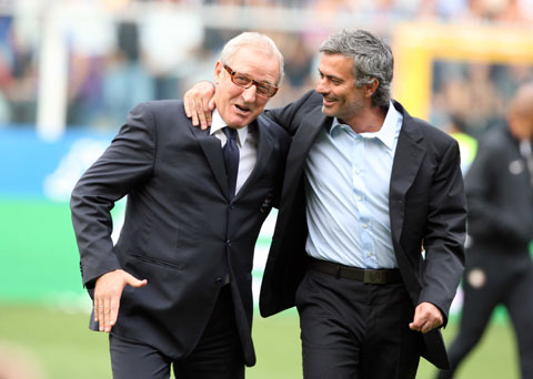 �f���E�l�[���ē�