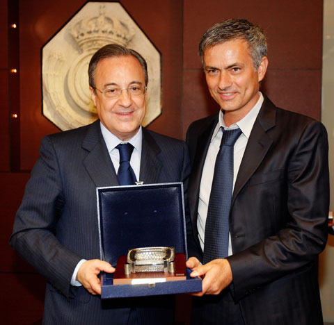 �W���[�E���E���[�j��