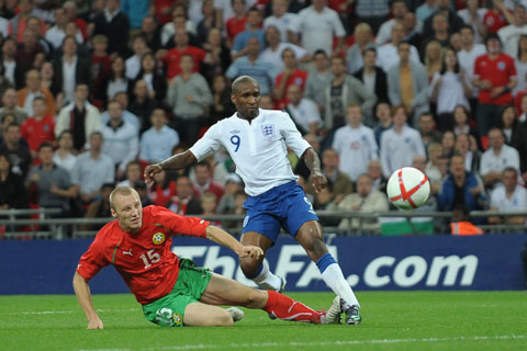 �W���[���C���E�f�t�H�[