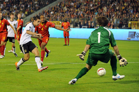 �h�C�cvs�x���M�[