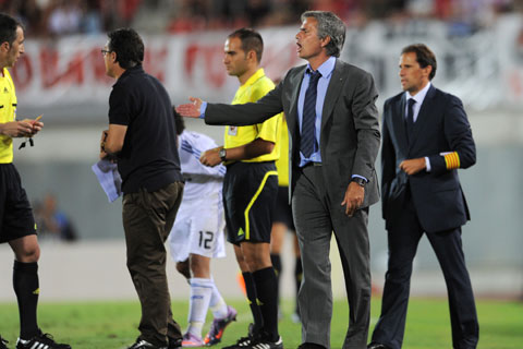 �W���[�E���E���[�j��