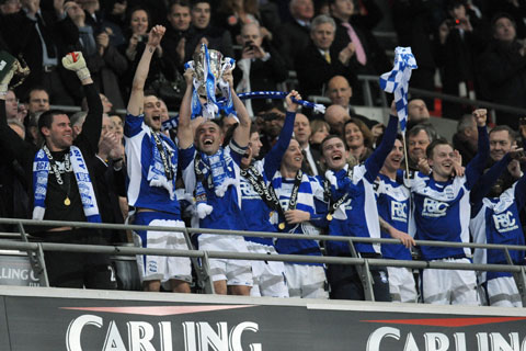 �o�[�~���K����63�N�ȗ��ƂȂ�J�[�����O�J�b�v�D��