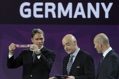 �}���R�E�t�@���E�o�X�e��