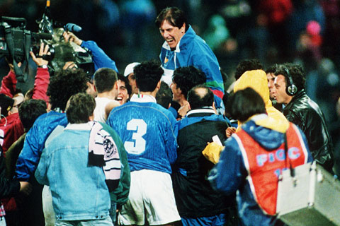 �`�F�[�U���E�}���f�B�[�j�ē�