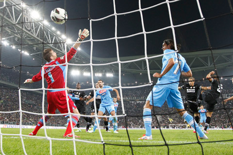 �}���e�B���E�J�Z���X(Martin CACERES)