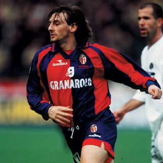 �W���[�b�y�E�V�j���[��